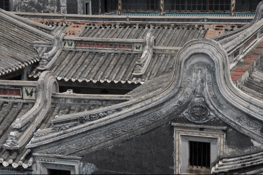 Về kin trúc truyền thống Trung Hoa mặc dù có những nhóm trường phái lớn nhưng kin trúc là sự giao thoa học tập những nét đẹp của nhau nên ở khu vực này cũng có thể phảng phất nét kin trúc của khu vực khác là điều rất bình thường